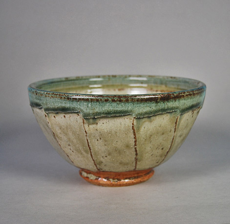 Richard-Batterham-cut-sided-stoneware-bowl-2011-9'inches-acrossAt-77-years-old-he-is-still-busy-potting-alone-in-Durweston,-Dorset-from-where-I-bought-this-beautiful-bowl-in-2011