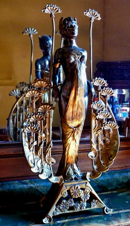 Egyptian-revival-statue art nouveau - Hotel-bouctot-vagniez-amiens