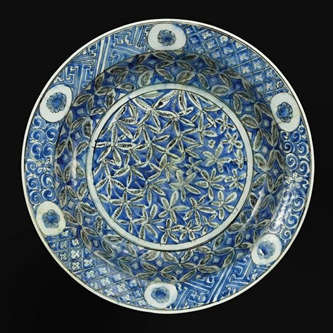 Safavid Blue and White plate