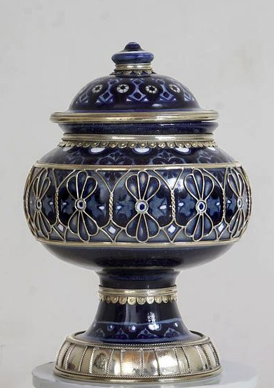 Jesus Guerrero Santos lidded ceramic urn with silver metal embellishment