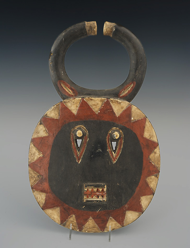 Carved-and-Painted-African-Tribal-Goli-Mask