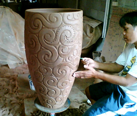 Jingdezhen Carving Earthen Pottery Vase