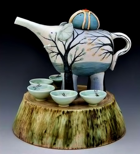 Elephant-teapot "Harmony" by Yukari Kashihara