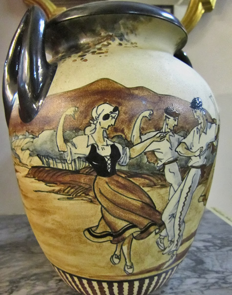 Ciboure-pottery-Décorateur-Richard-Le-Corrone - Saone Antiqities