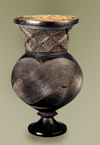 British_Museum_Carved-wooden-cup Africa