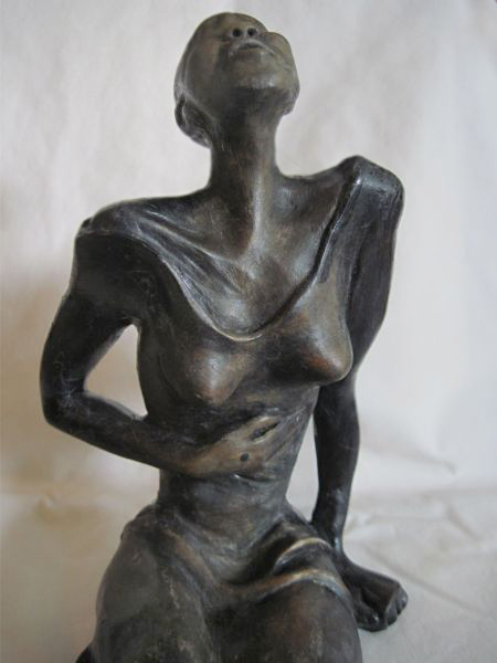 Figurative sculpture - Blackbird - Nancy Ellen Churchville
