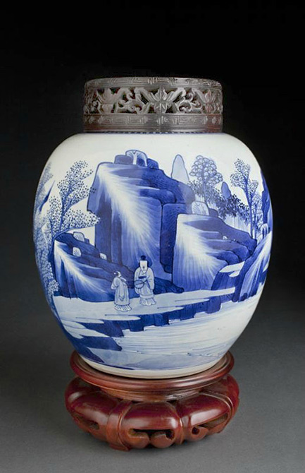 Ginge jar blue and white porcelain