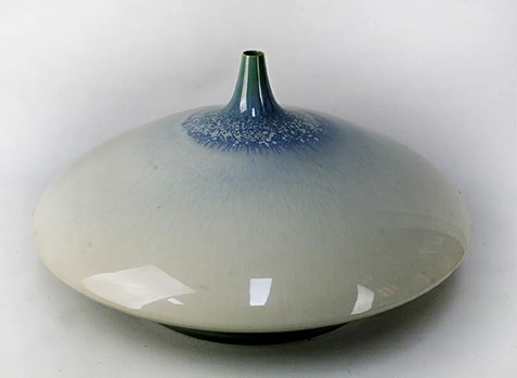 Xiao Wei modern ceramic vessel