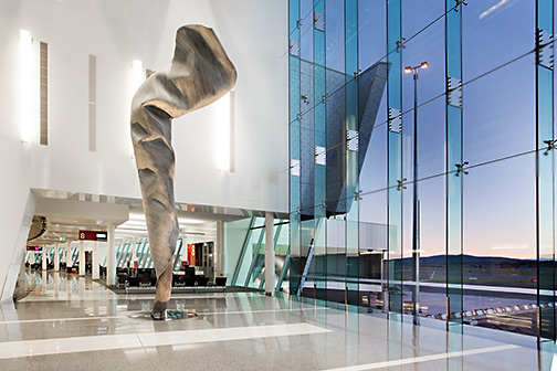 The-7.5m-high-bronze-sculpture,-is-part-of-the-series-‘I-am’-by-sculptor-Andrew-Rogers