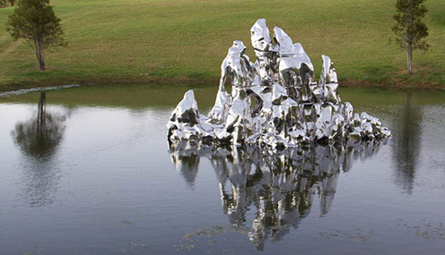 Zhan Wang lake sculpture