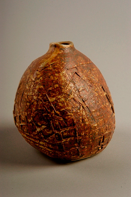 Frank-ColsonUntitled-bottle,-1964;-purchased-in-Florida;-stoneware