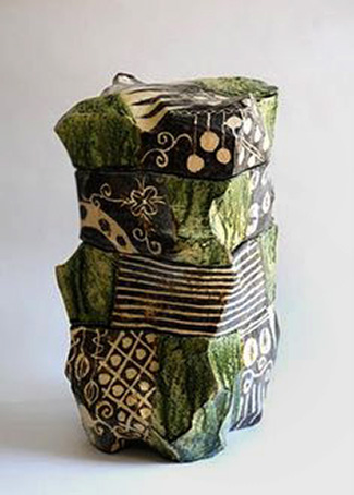 Goro-Suzuki contemporary ceramic lidded box