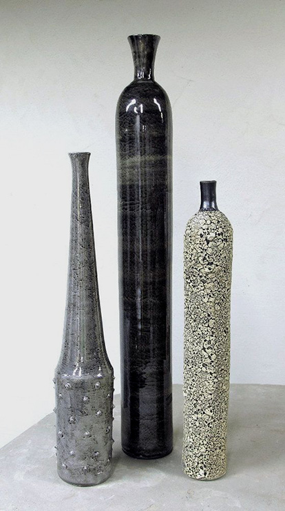 blueroompotteryMinimalist-Ceramic-Bottles-Set-of-3-wheel-thrown-Pottery-Dried-flowers-vessel,-Modern-Home-decor,-Neutral-Grey-Black-BlueRoomPottery