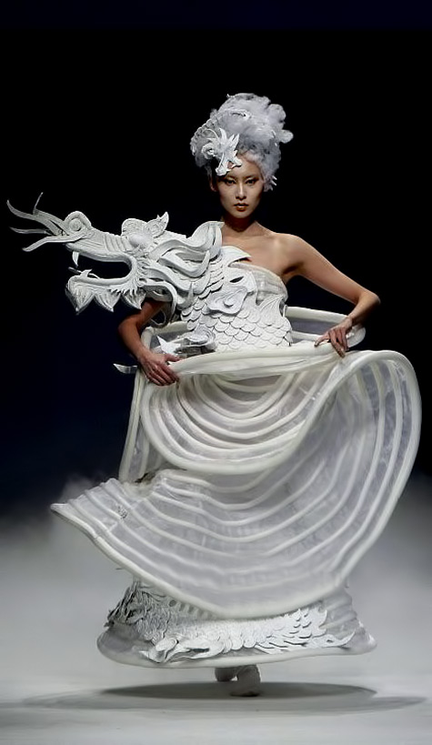 Dragon haute couture - Xu Ming