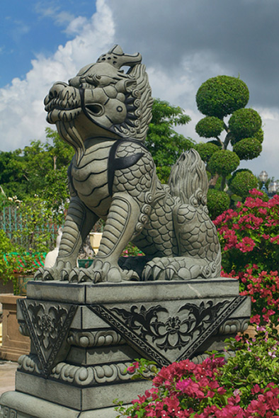 Chinese-dragon-statue - Museum Viharnra Sien Thailand