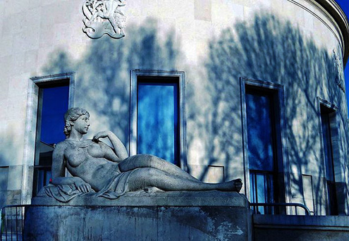 Nymphe allongée Auguste Guénot,-Palais-de-Tokyo,-Paris