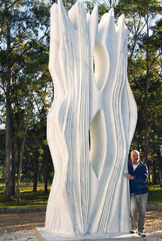 Pablo-Atchugarry monumental sculpture
