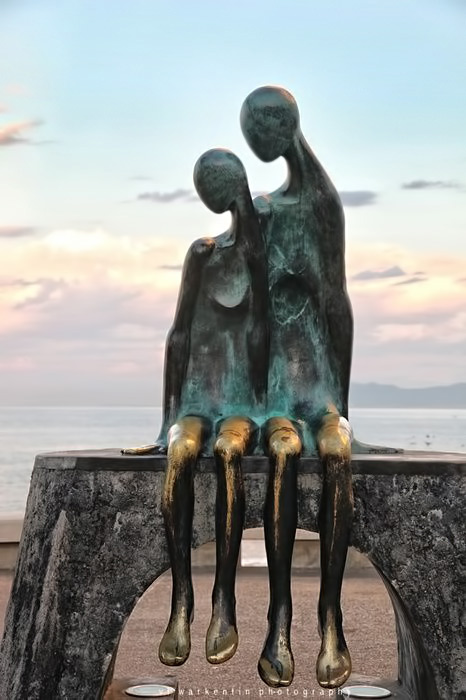 Puerto-Vallarta-Malecon-Sculptures-As-I-See-Them--vi-warkentin-travel-photography9
