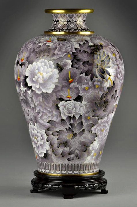 Chinese-Meiping-Cloisonne-Vase-lotus-blossoms-ans-tendris