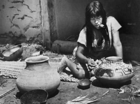 Karaja pottery-making