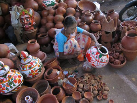 Pot-Seller-in-Pondicherry