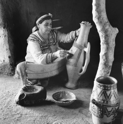 Production of pottery by women of the Kabylia and Aures mountains