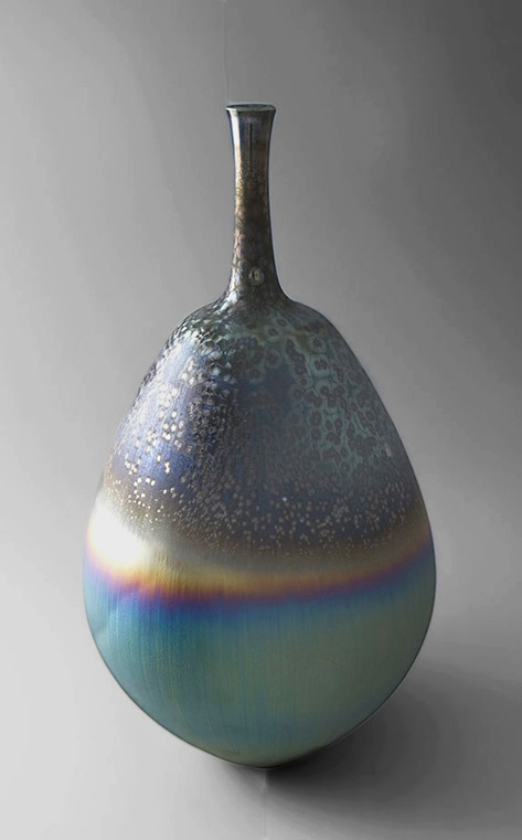 Vase,-blue-hare’s-fur-glaze,-gold-glaze,-and-sea-foam-blue-glaze,-Porcelain