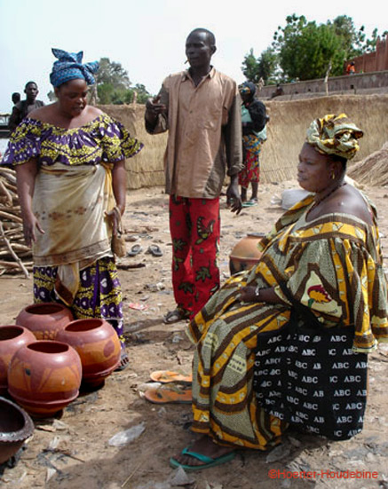 Kalabougou pottery market