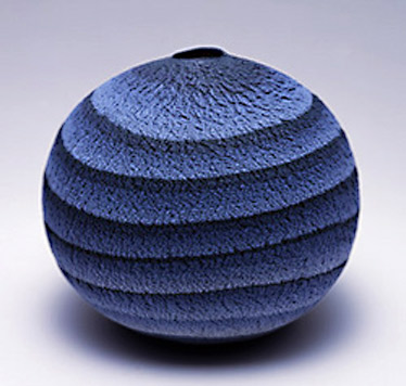 Matsui Kosei blue marbled pottery vessel