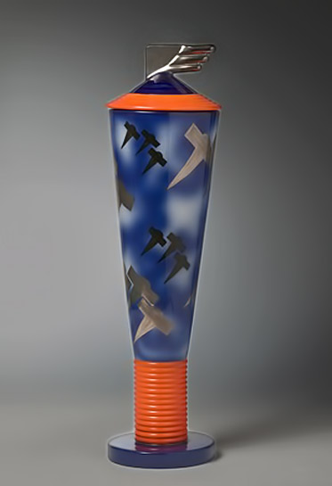 Jar with lid and winged aircraft 1930-1931-ceramic formed in the mold and decorated with enamel underglaze, gun and with parts-in platinum,Dante-Baldelli-Archers-Vase,manufacture-Rometti