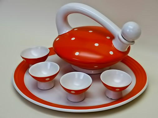 Service-saké-ceramics.-Art-deco.-Pucci-already-Rometti-Umbertide-Design-1950