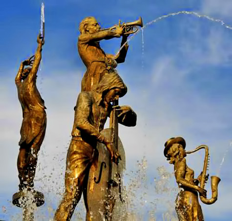 artpark_sculpture Irakli Zhvania Mucisians Sculpture of musicians performing in a fountain