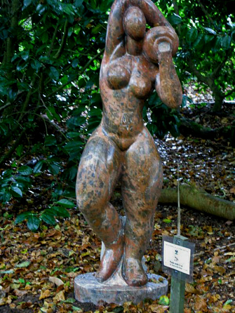 sculpture_artwork_Anon of the Orient_Nude with urn Standing nude lady carrying urn