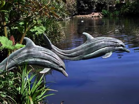 sculpture_artwork Edwin Russell - Leaping Dolphins__bronze_resin_fish_sculptures