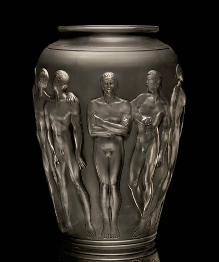 Rene Lalique Palestre vase - decorated withraised relief athletic male figures 
