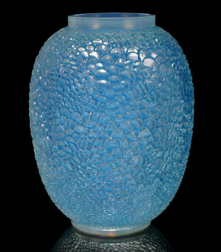 René-Lalique-'Écailles'-a-Vase,-design-1932-opalescent-glass,-heightened-with-blue-staining-24.5cm-high,-etched-'R