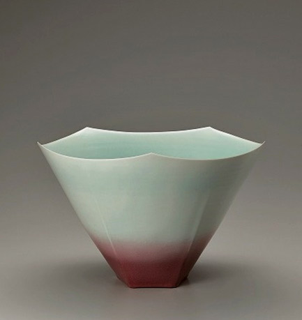 --GALLERY-JAPAN---Japanese-traditional-art-crafts Hoshino Tomoyuki celedon green bowl
