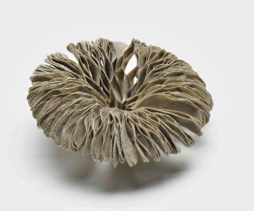 Australian-Studio-Ceramic-Art---Skepsi-Gallery - Amy Kennedy Vibration series