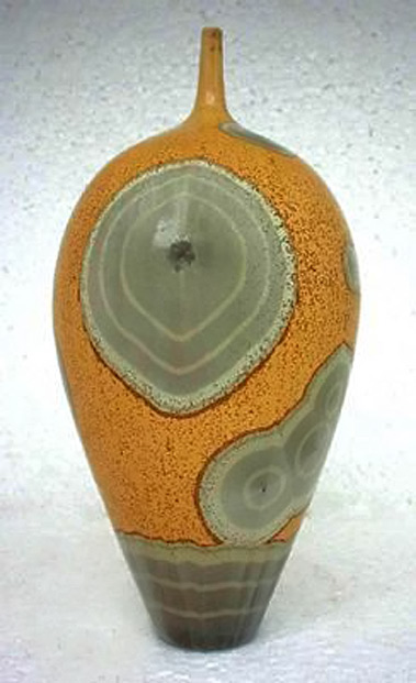 Ceramics-by-Peter-Ilsley-at-Studiopottery.co.uk---Silver-on-tan crystalline vessel