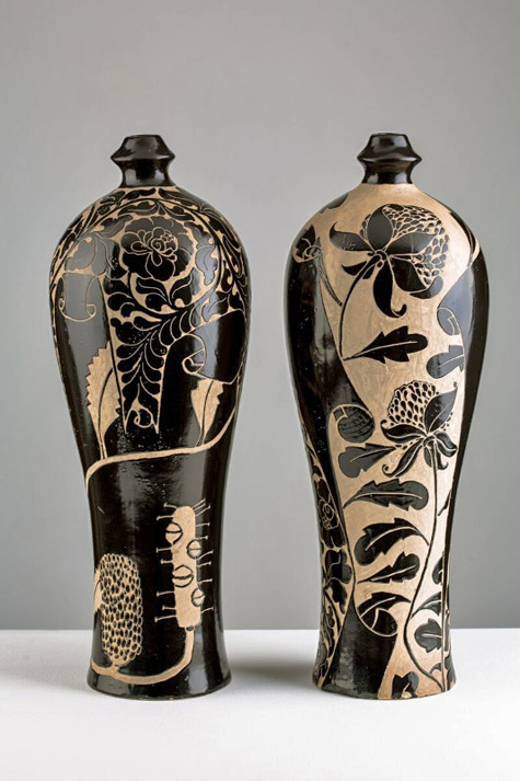 janet-deboos-survey-2 large bottles with sgraffito deccorations