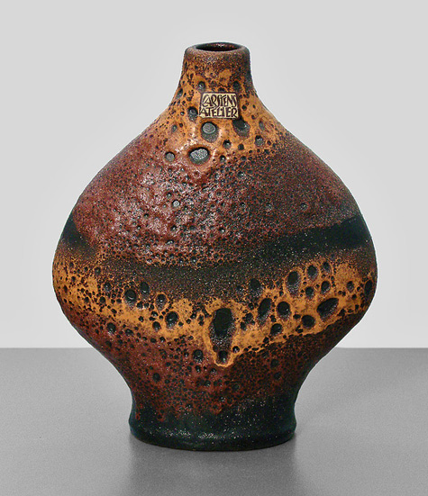 Carstens-Tönnieshof-lava glaze vase---Fat-Lava-Wadersloh