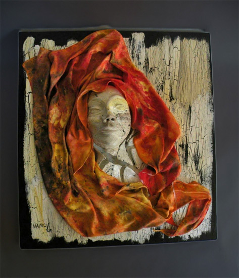 Nancy-Grummett-‘Woman-Broken’-2015 ceramic panel