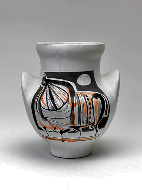 Roger-CAPRON-Vase-à-Oreilles-Taureau---Ears-vase-TaurusFound-on-thomasfritsch-fr
