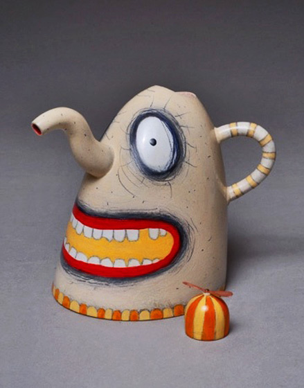 Michael Hosaluk teapot with amusing face