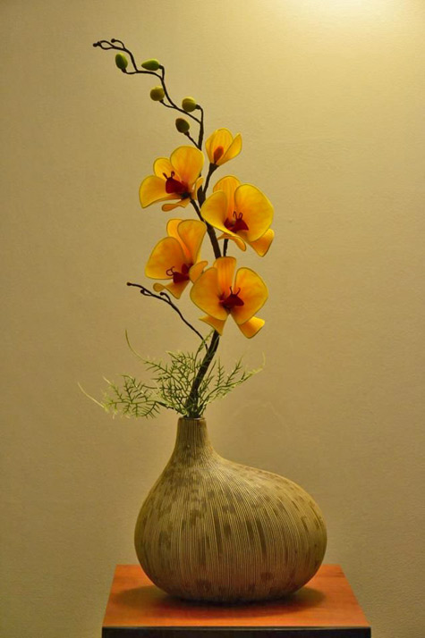 Ikebana-Odette-Nguyen orange flower display