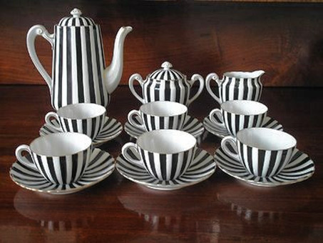 magpies-black-&-white-striped coffee-set
