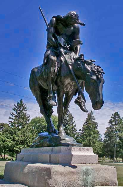 end-of-the-trail-sculpture-chief-john-big-tree-by-james-earle-fraser-1915-shaler-park-waupun-wi