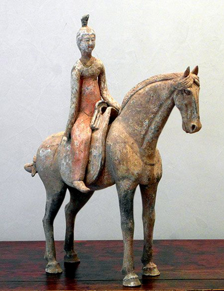 Rider-Lady-Tang-Dynasty-(618-906)-Seated-on-the-saddle-(remouvable-from-the-horse)-with-polychromy
