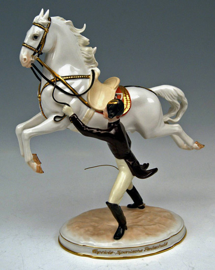 Vienna-Augarten-'Capriole'-Spanish-Horse-Riding-School-Figurine,-circa-1965-City-Antik---Vienna