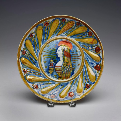 Bella-donna-plate-with-representation-of-Mary-Magdalene,-1500-1550-Majolica-risdMuseum